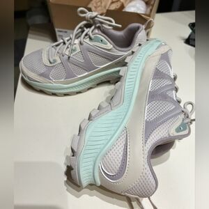 Merrell Sneakers